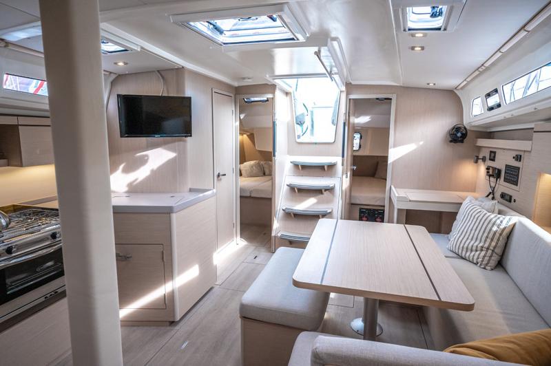 Book yachts online - sailboat - Oceanis 40.1 - KEIKI - rent