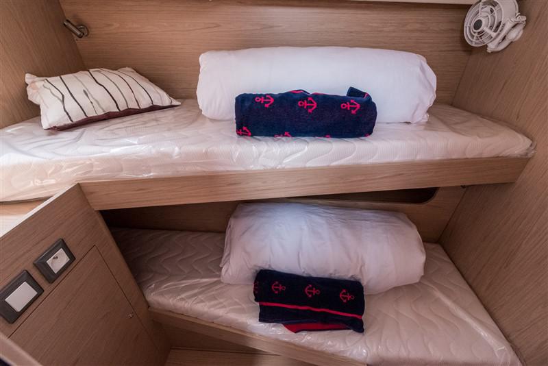 Book yachts online - sailboat - Oceanis 51.1 - PATRON - AC and generator - rent