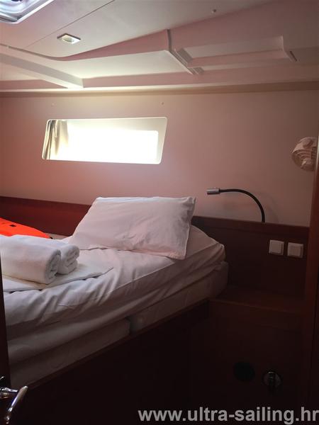 Book yachts online - sailboat - Oceanis 45 - PARIJA - rent