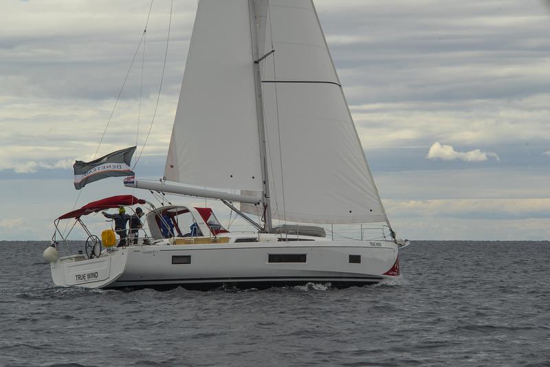 Book yachts online - sailboat - Oceanis 51.1 - TRUE WIND - AC and generator - rent