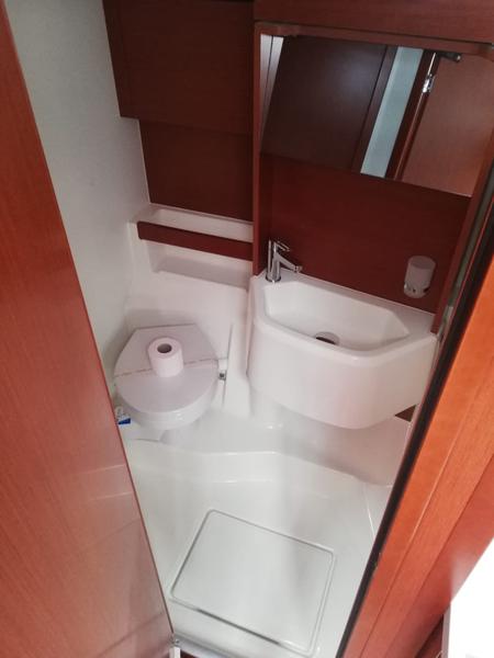 Book yachts online - sailboat - Oceanis 51.1 - TRUE WIND - AC and generator - rent