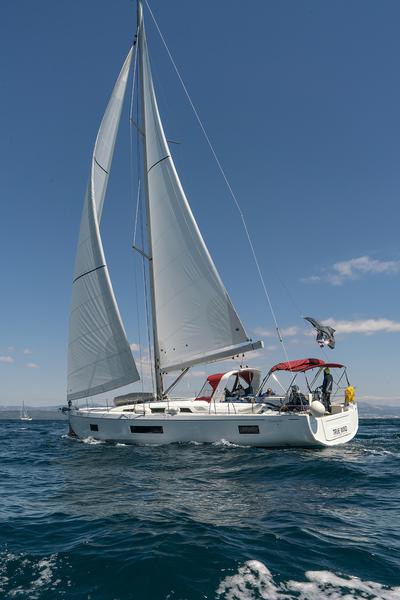 Book yachts online - sailboat - Oceanis 51.1 - TRUE WIND - AC and generator - rent