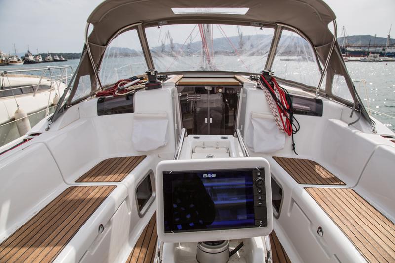 Book yachts online - sailboat - Oceanis 46.1 - Filira - rent