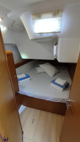 Book yachts online - sailboat - Sun Odyssey 519 - Amfithoe - rent