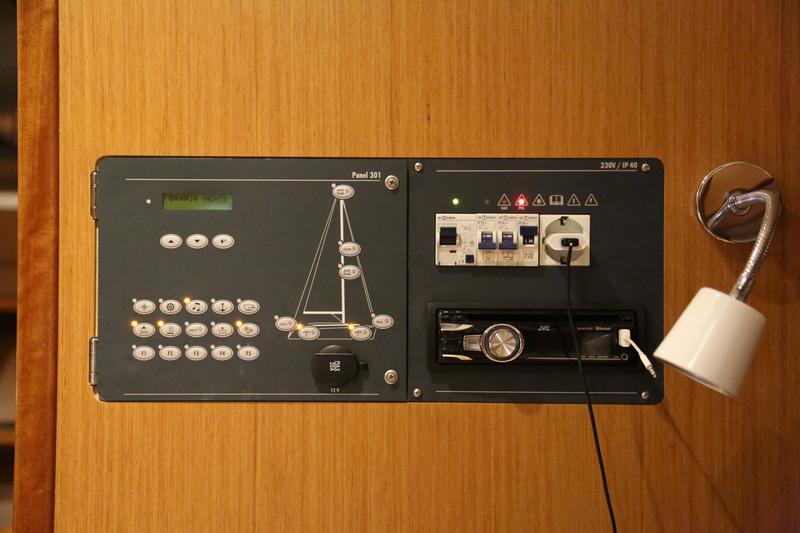 Book yachts online - sailboat - Bavaria Cruiser 36 - Doris - rent