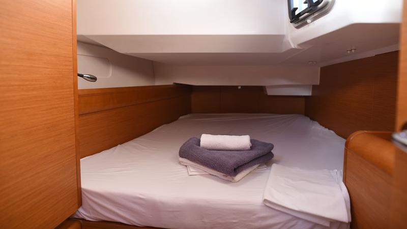 Book yachts online - sailboat - Sun Odyssey 419 - Eione - rent