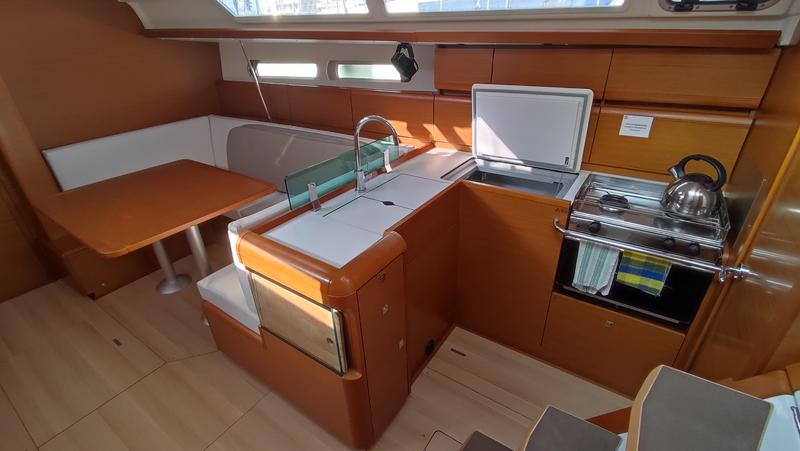 Book yachts online - sailboat - Sun Odyssey 419 - Eione - rent