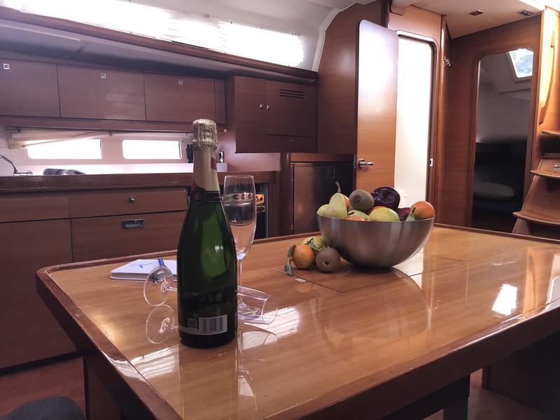 Book yachts online - sailboat - Dufour 460 Grand Large - At Last - rent