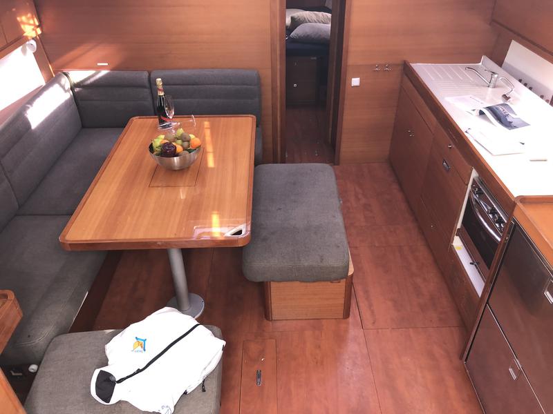 Book yachts online - sailboat - Dufour 460 Grand Large - At Last - rent