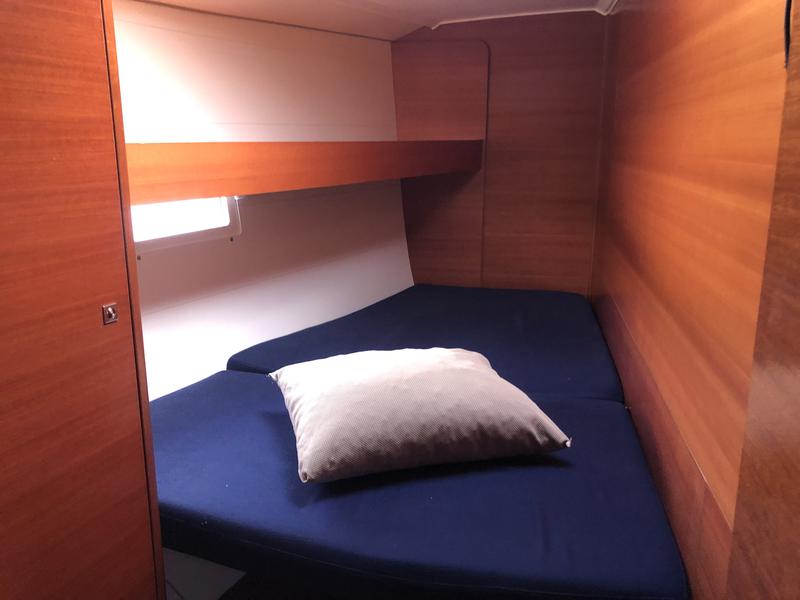 Book yachts online - sailboat - Dufour 460 Grand Large - At Last - rent