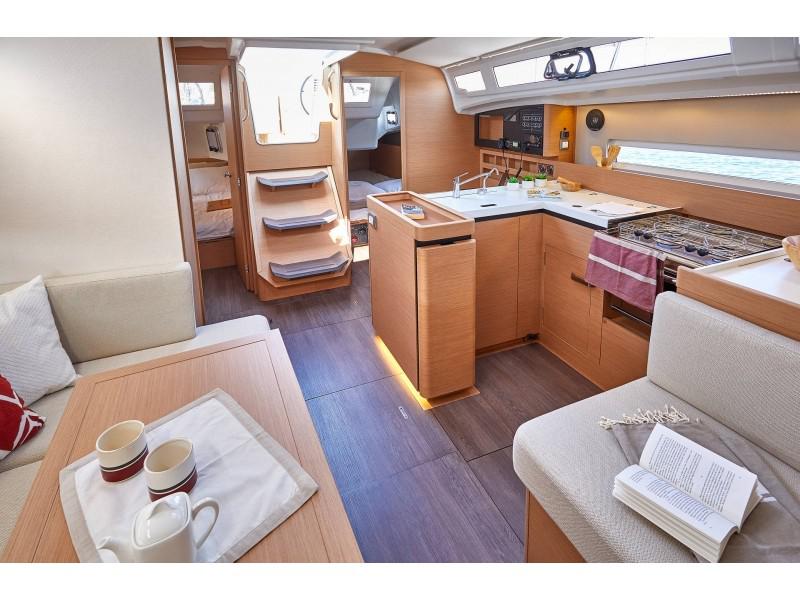 Book yachts online - sailboat - Sun Odyssey 410 - Red Kiss - rent
