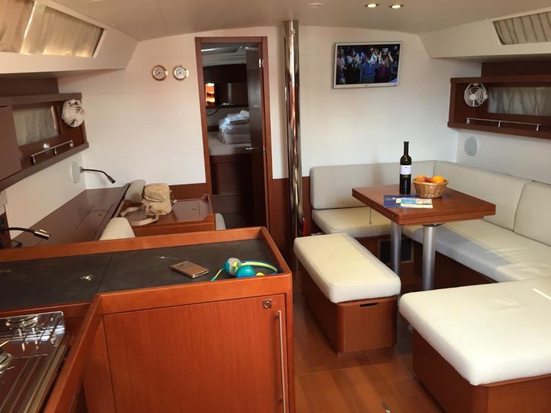 Book yachts online - sailboat - Oceanis 45 M - Nelly - rent