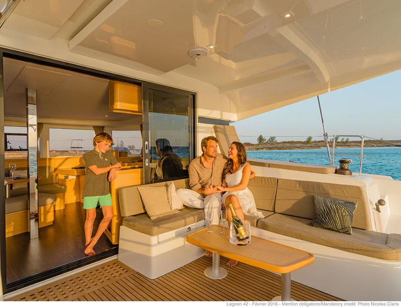 Book yachts online - catamaran - Lagoon 42 12 pax - Tethys - rent