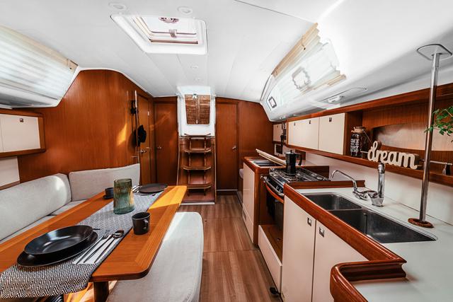 Book yachts online - sailboat - Oceanis 40 - FELIX - Refit 2018 - rent