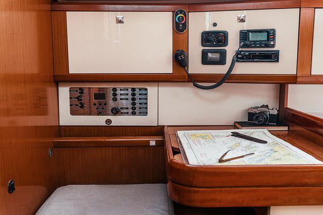 Book yachts online - sailboat - Oceanis 40 - FELIX - Refit 2018 - rent