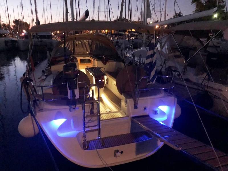 Book yachts online - sailboat - Sun Odyssey 43 - REN - TOTAL REFIT 2018 - rent