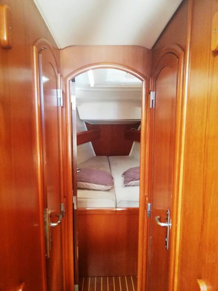 Book yachts online - sailboat - Sun Odyssey 43 - REN - TOTAL REFIT 2018 - rent