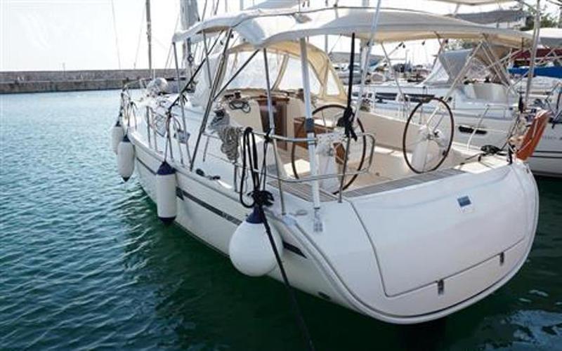 Book yachts online - sailboat - Bavaria Cruiser 41 - Harmes Bavaria 41 Cruiser - rent