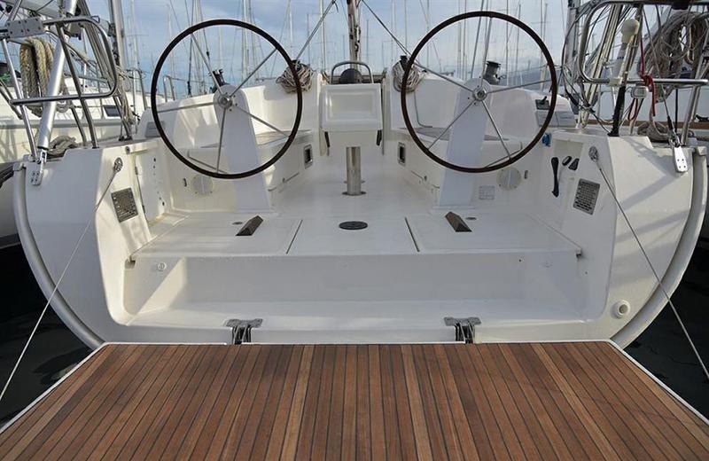 Book yachts online - sailboat - Bavaria Cruiser 41 - Harmes Bavaria 41 Cruiser - rent