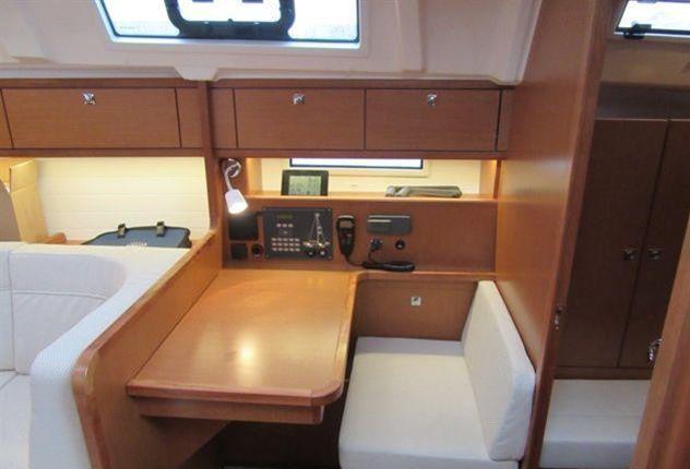 Book yachts online - sailboat - Bavaria Cruiser 41 - Harmes Bavaria 41 Cruiser - rent