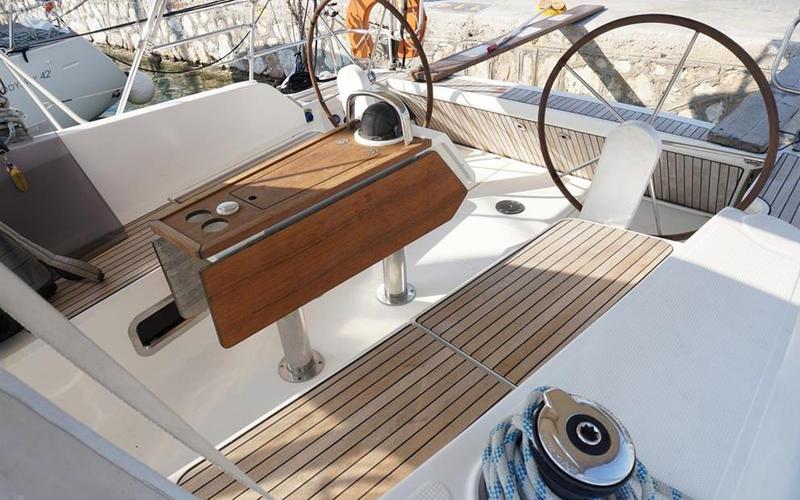 Book yachts online - sailboat - Bavaria Cruiser 41 - Harmes Bavaria 41 Cruiser - rent
