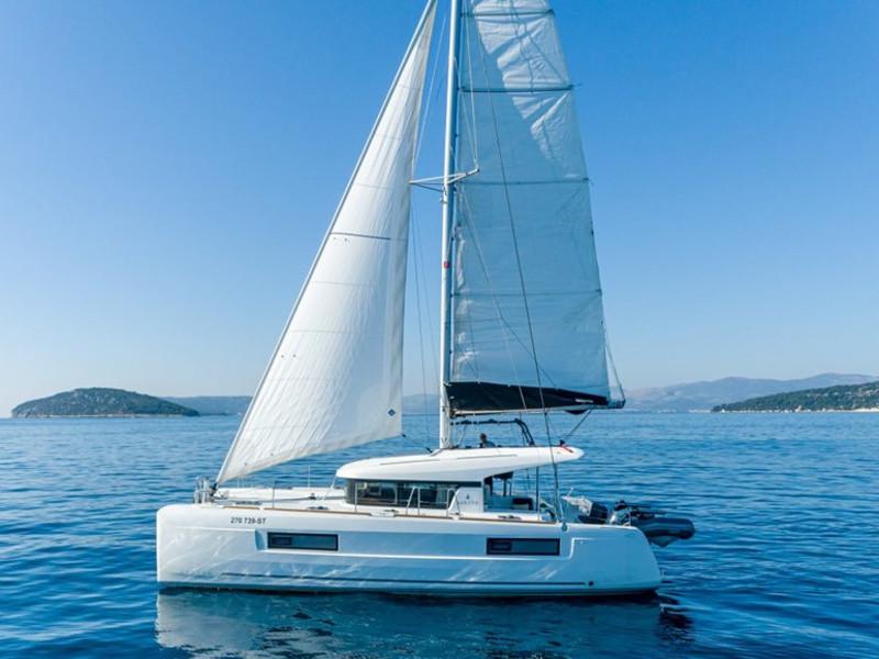 Book yachts online - catamaran - Lagoon 40 - BYE BYE new 2020+AC+G - rent