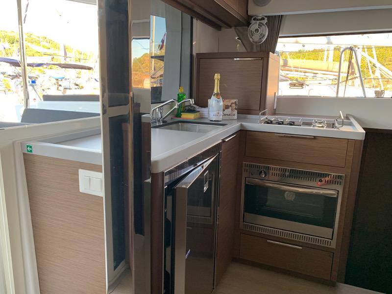 Book yachts online - catamaran - Lagoon 40 - BYE BYE new 2020+AC+G - rent