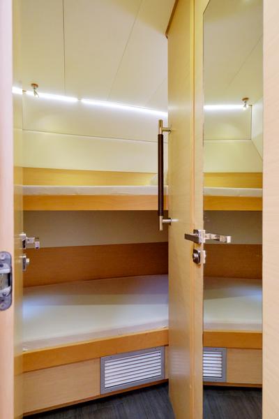 Book yachts online - catamaran - Lagoon 52F - Neptuno Martinique - rent