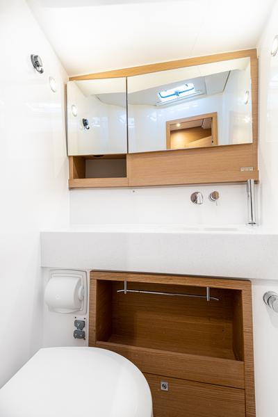 Book yachts online - sailboat - Dufour 530 - no name 5 cab - rent