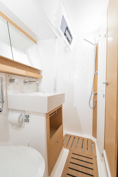 Book yachts online - sailboat - Dufour 530 - no name 5 cab - rent