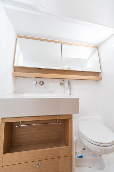 Book yachts online - sailboat - Dufour 530 - no name 5 cab - rent