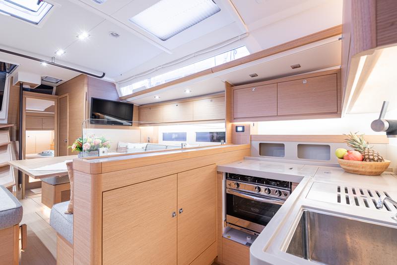 Book yachts online - sailboat - Dufour 530 - no name 5 cab - rent