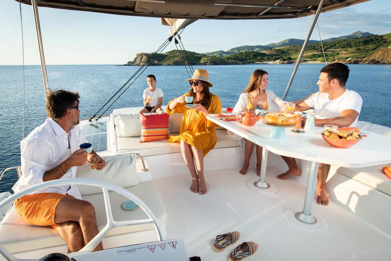 Book yachts online - catamaran - Bali 4.8 - no name - rent