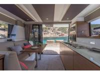 Book yachts online - powercatamaran - MY37 - no name - rent
