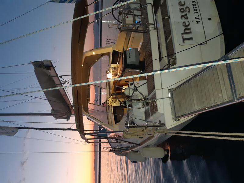 Book yachts online - sailboat - Oceanis 45 - Theagenis - rent