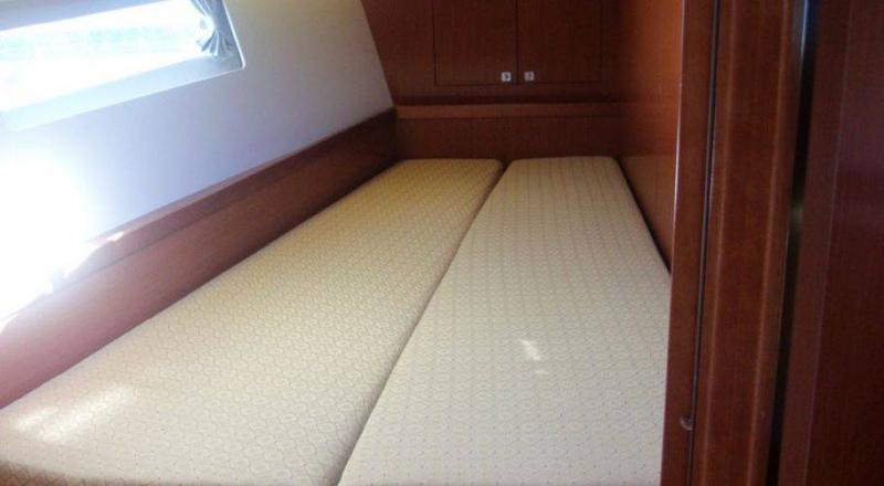 Book yachts online - sailboat - Oceanis 45 - Theagenis - rent