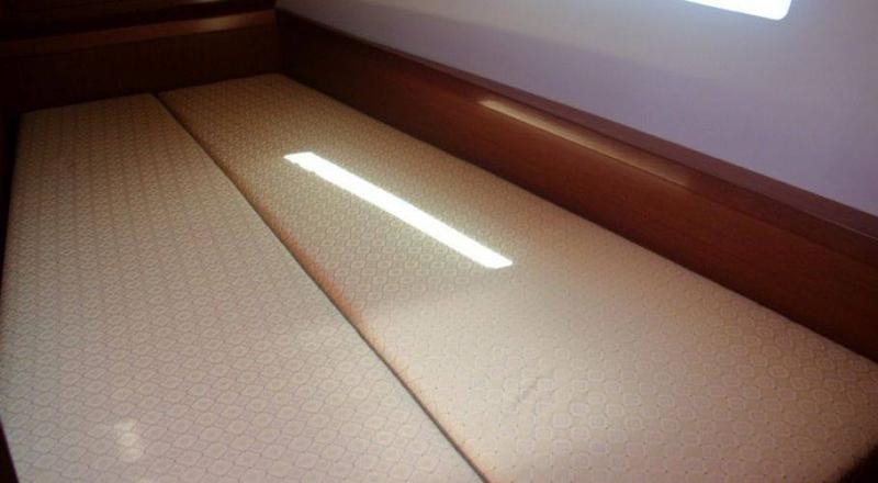 Book yachts online - sailboat - Oceanis 45 - Theagenis - rent