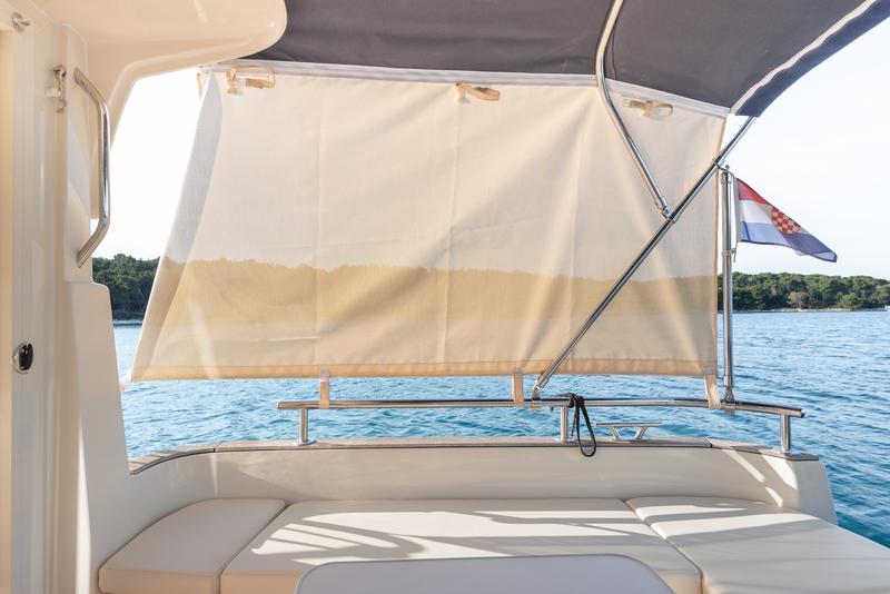 Book yachts online - motorboat - Leidi 660 - H3 - rent