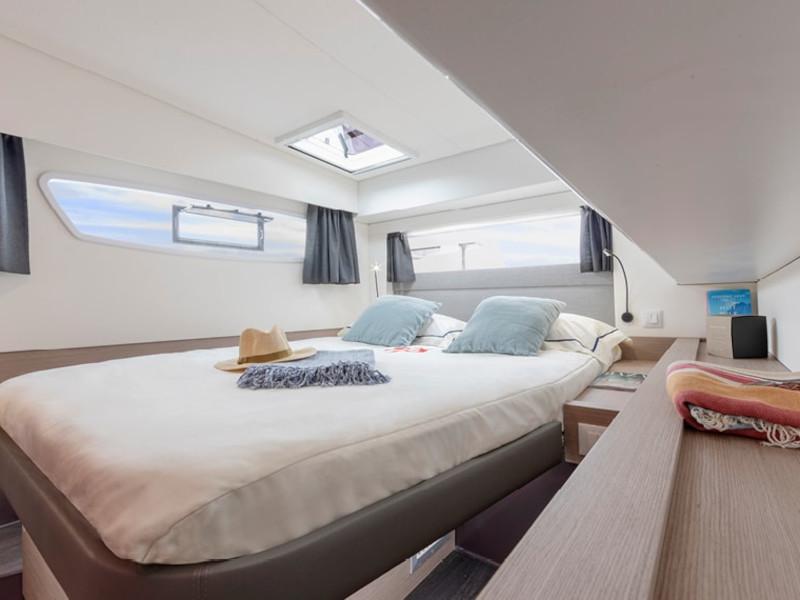 Book yachts online - catamaran - Elba 45 - no name - rent