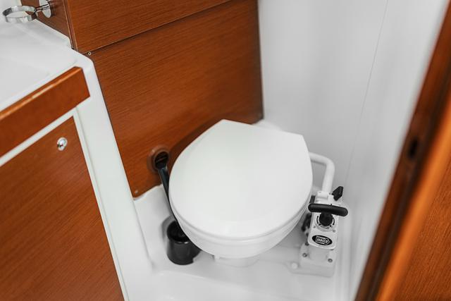 Book yachts online - sailboat - Oceanis 38 - HAPPY - rent