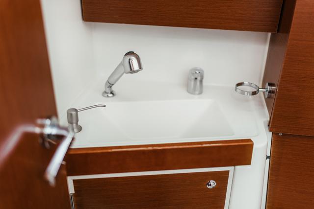 Book yachts online - sailboat - Oceanis 38 - HAPPY - rent