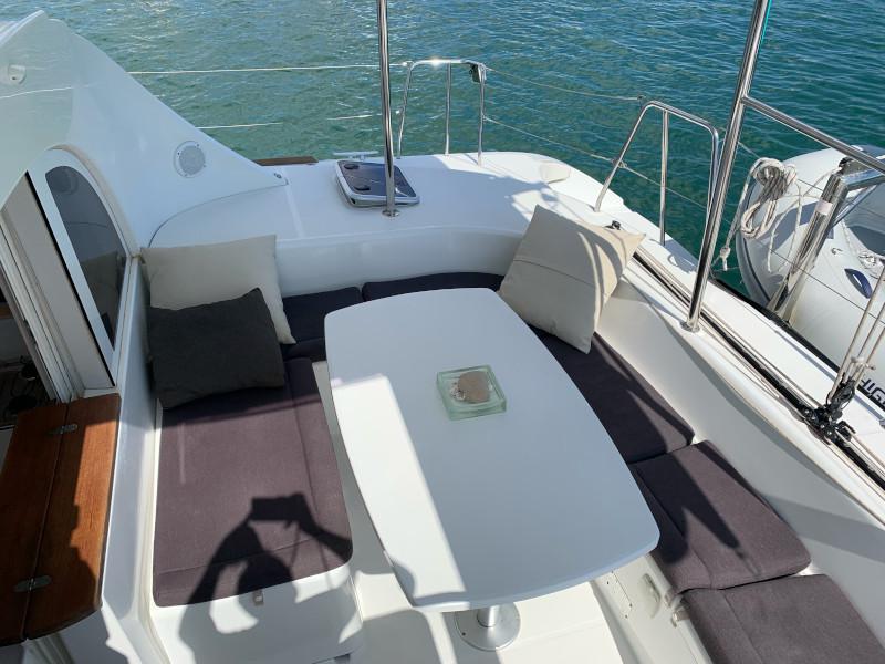 Book yachts online - catamaran - Lagoon 380 - GOA 3 - rent
