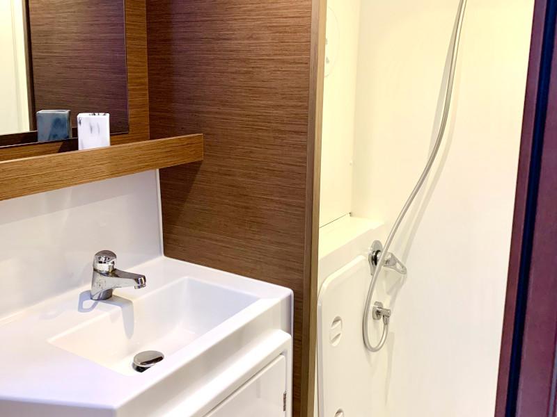 Book yachts online - catamaran - Lagoon 42 - PASCAL - rent