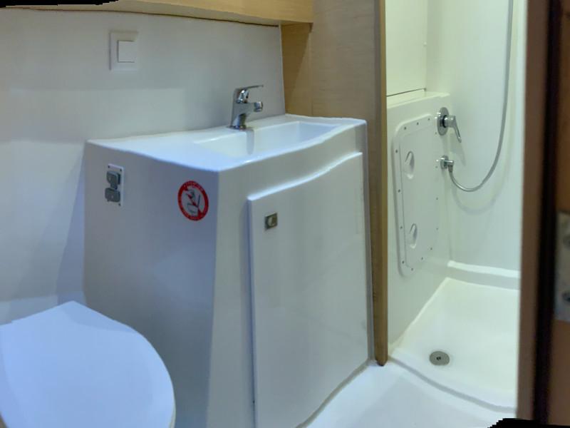 Book yachts online - catamaran - Lagoon 42 - GOA 6 - rent