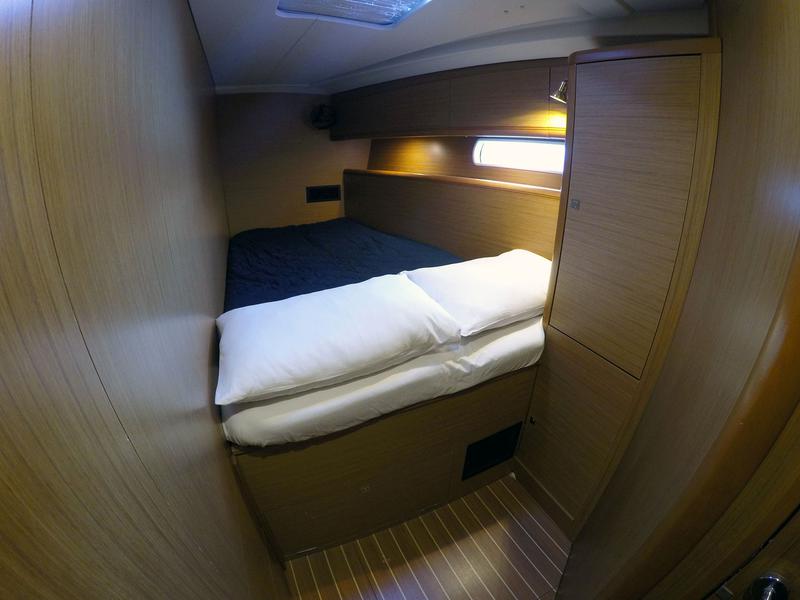 Book yachts online - sailboat - Jeanneau 53 - Melpomene - rent