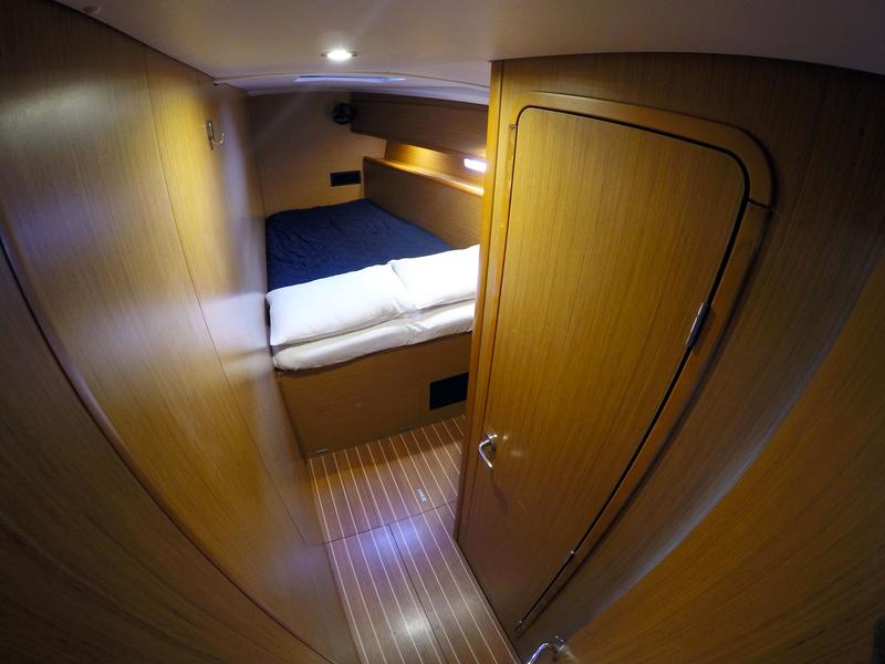 Book yachts online - sailboat - Jeanneau 53 - Melpomene - rent