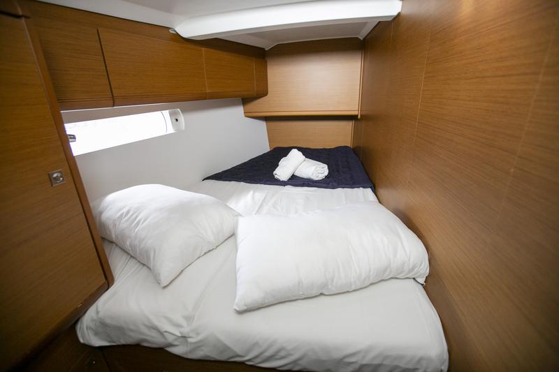 Book yachts online - sailboat - Sun Odyssey 519 -  6 cabs - KALLIROI - rent