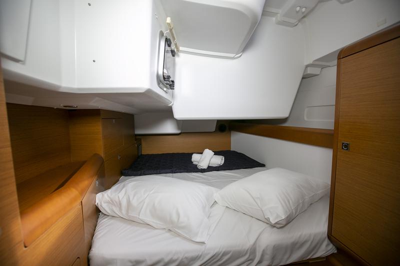 Book yachts online - sailboat - Sun Odyssey 519 -  6 cabs - KALLIROI - rent