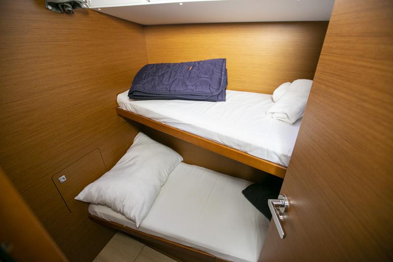 Book yachts online - sailboat - Sun Odyssey 519 -  6 cabs - KALLIROI - rent