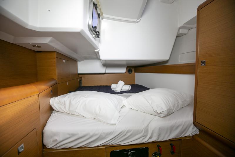 Book yachts online - sailboat - Sun Odyssey 519 -  6 cabs - KALLIROI - rent